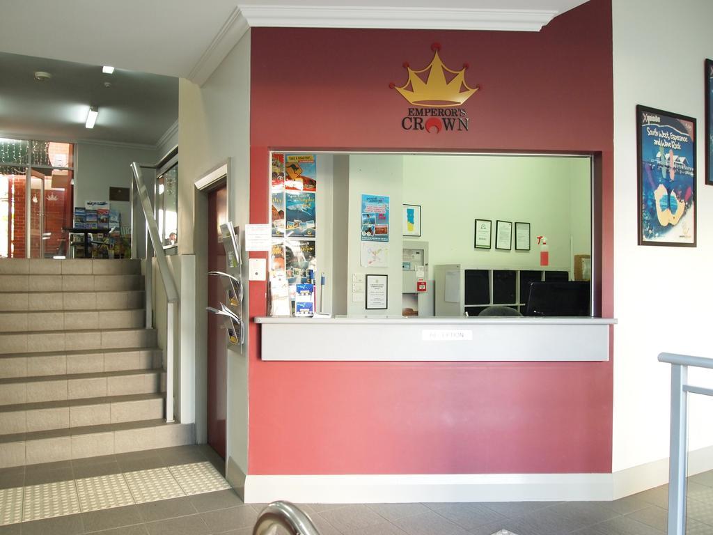 The Emperors Crown Hostel Perth Buitenkant foto